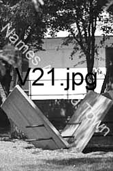 V21