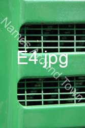 E4